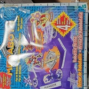Medabots arena and 4pkgs of medabots